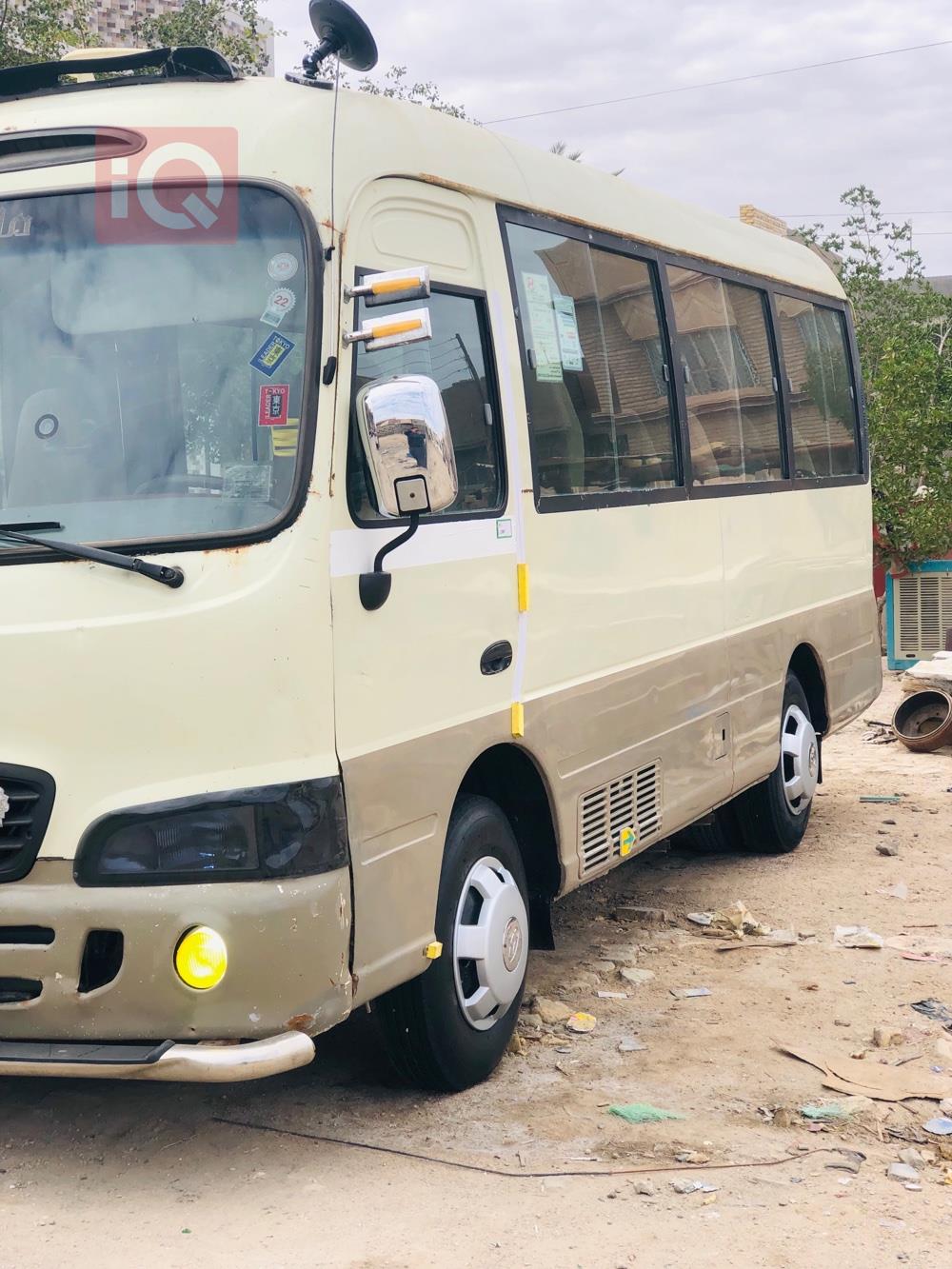 Hyundai County
